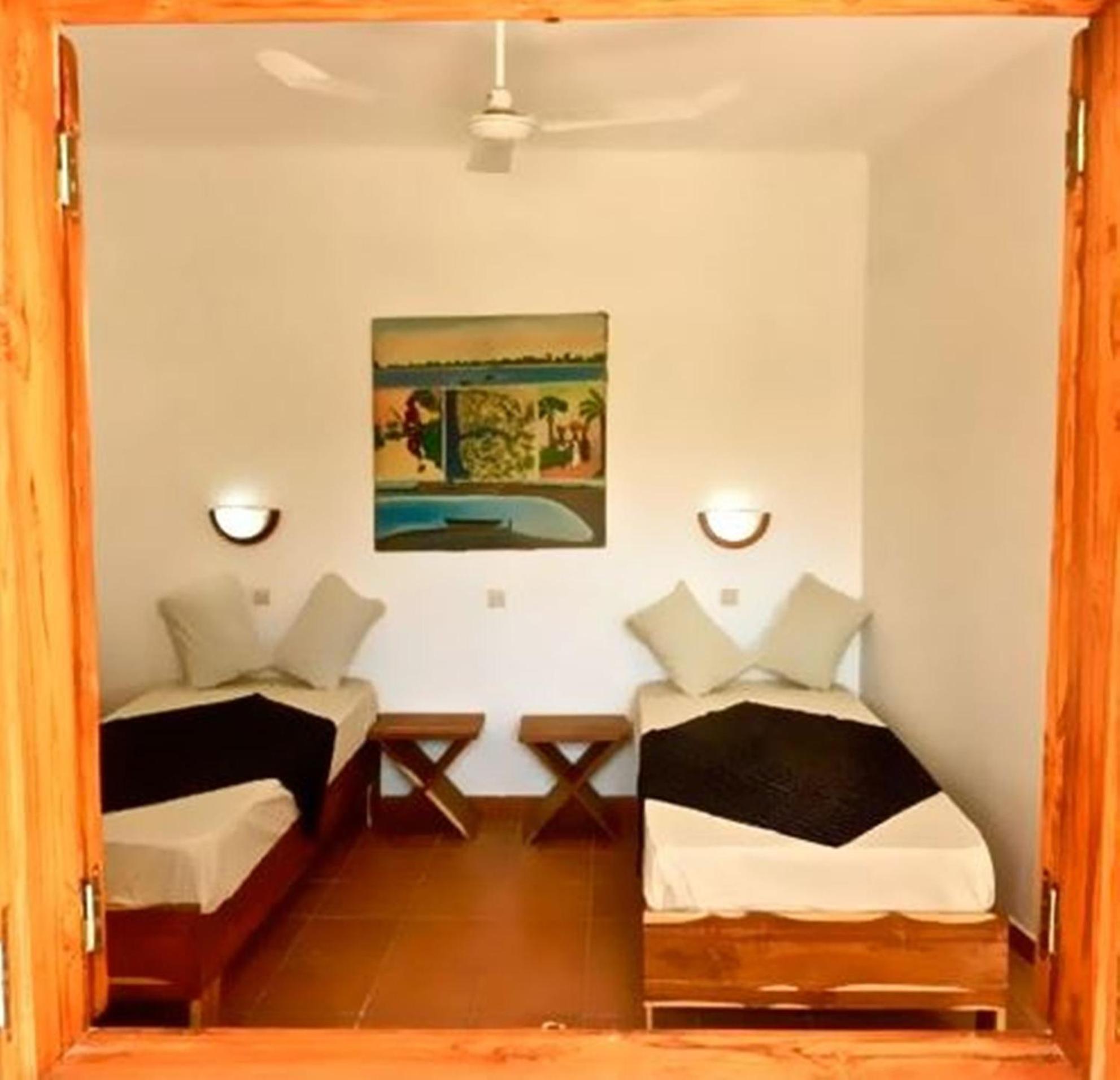 Casa Motel Ziguinchor Exterior photo