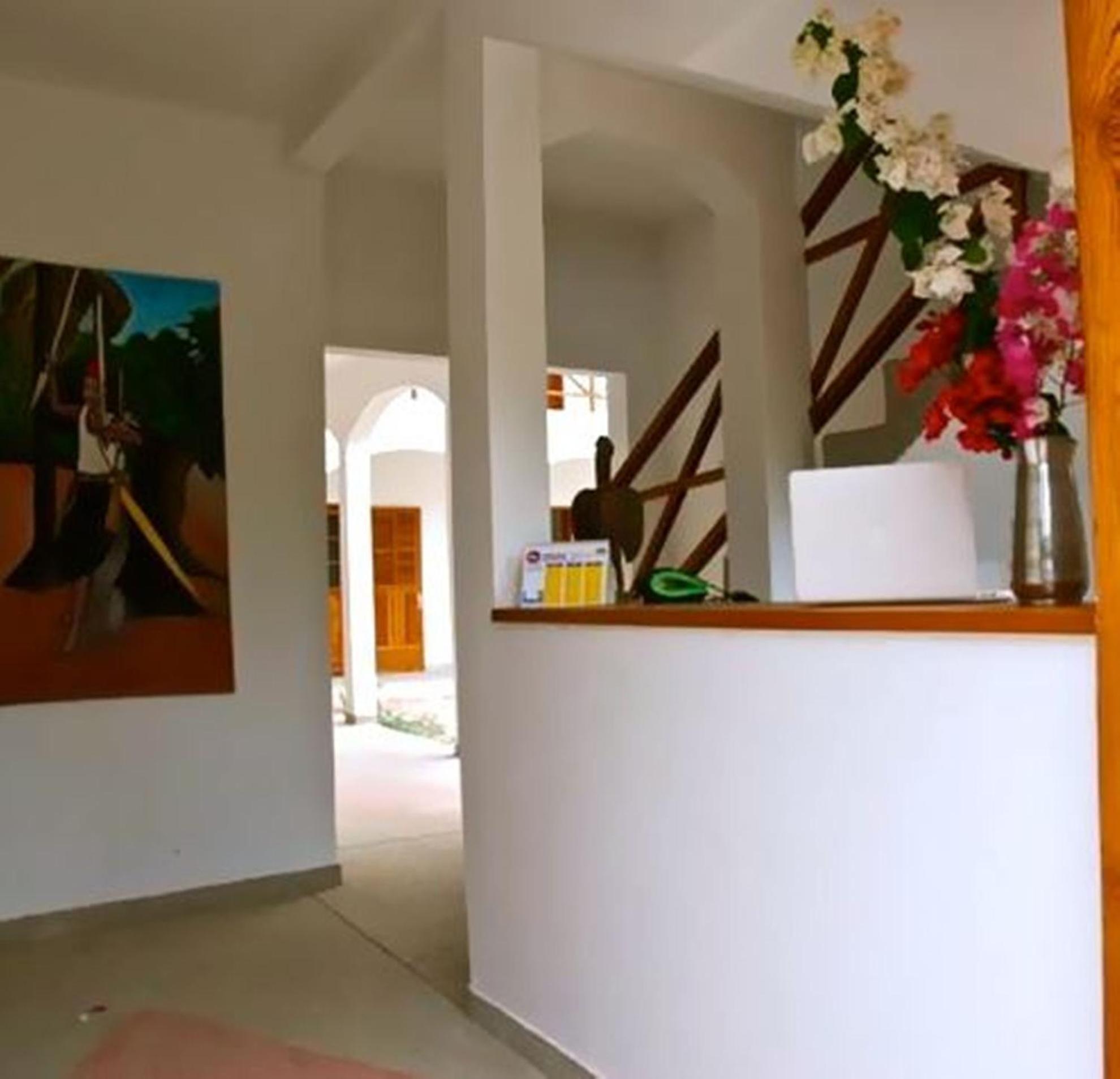 Casa Motel Ziguinchor Exterior photo