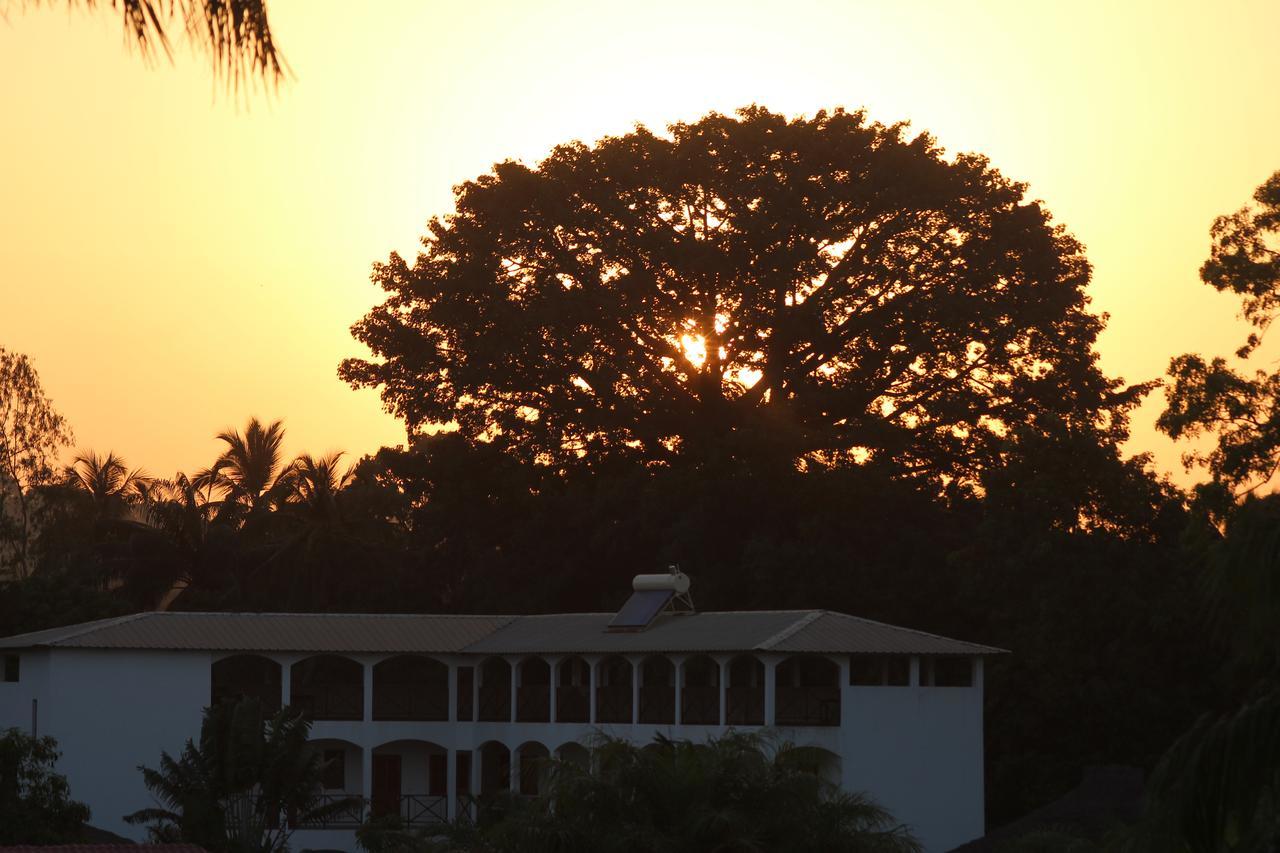 Casa Motel Ziguinchor Exterior photo